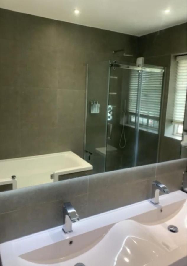 Wandsworth, South London Deluxe King Room 4 Zewnętrze zdjęcie